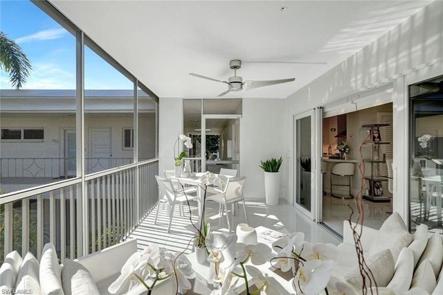 231 3rd AVE S 231, Naples, FL 34102