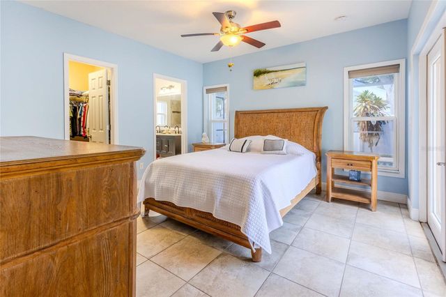 2920 EDGEWOOD LANE, Sarasota, FL 34231