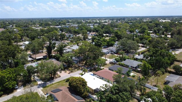2920 EDGEWOOD LANE, Sarasota, FL 34231
