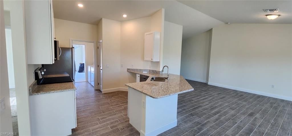 2513 43rd ST SW, LEHIGH ACRES, FL 33976 — photo 4
