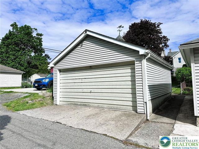 521 Kurtz Street, Catasauqua Boro, PA 18032
