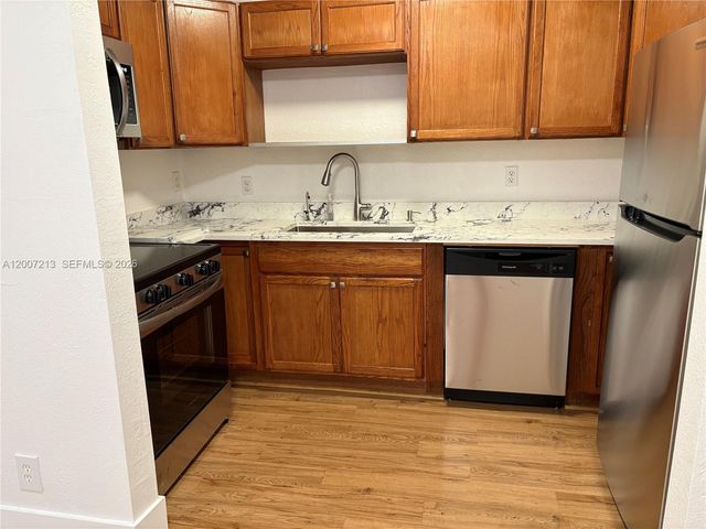 3251 NW 102nd Ter 3251, Coral Springs, FL 33065