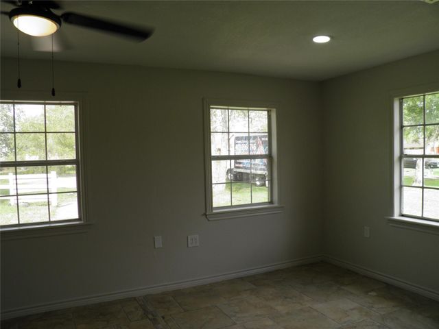 12617 Sunset Circle, Santa Fe, TX 77510