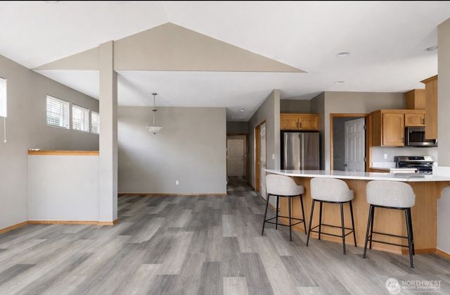 1611 SW Vanguard Street, Oak Harbor, WA 98277