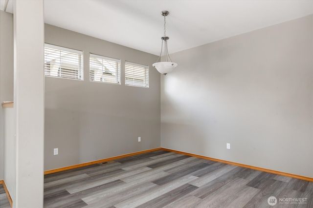 1611 SW Vanguard Street, Oak Harbor, WA 98277
