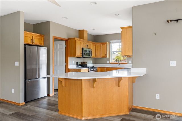 1611 SW Vanguard Street, Oak Harbor, WA 98277