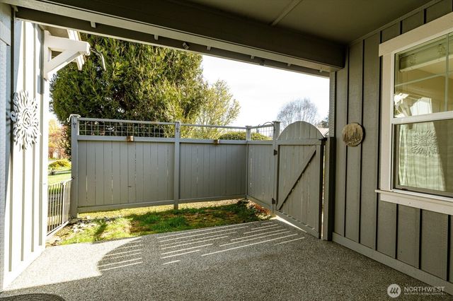 1611 SW Vanguard Street, Oak Harbor, WA 98277