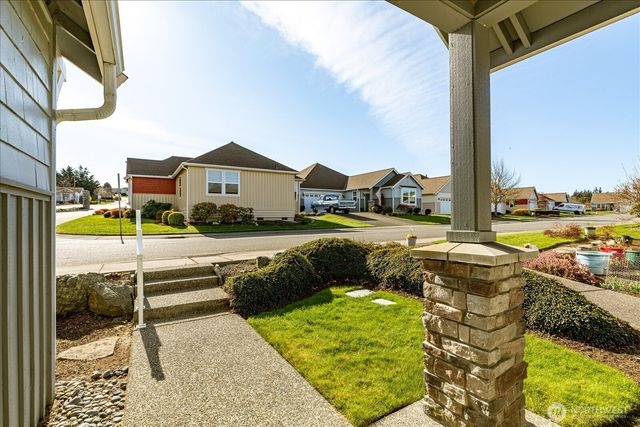 1611 SW Vanguard Street, Oak Harbor, WA 98277