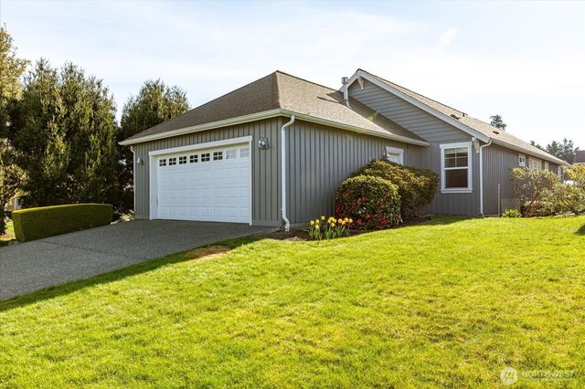 1611 SW Vanguard Street, Oak Harbor, WA 98277