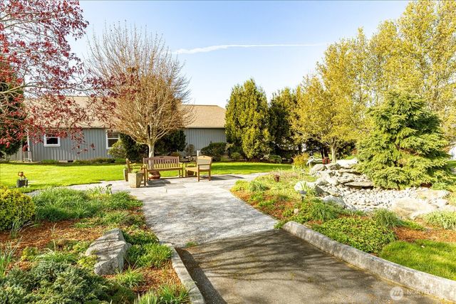 1611 SW Vanguard Street, Oak Harbor, WA 98277