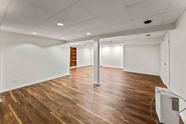 1903 N Evergreen Avenue, Arlington Heights, IL 60004