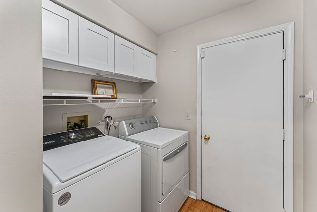 1903 N Evergreen Avenue, Arlington Heights, IL 60004