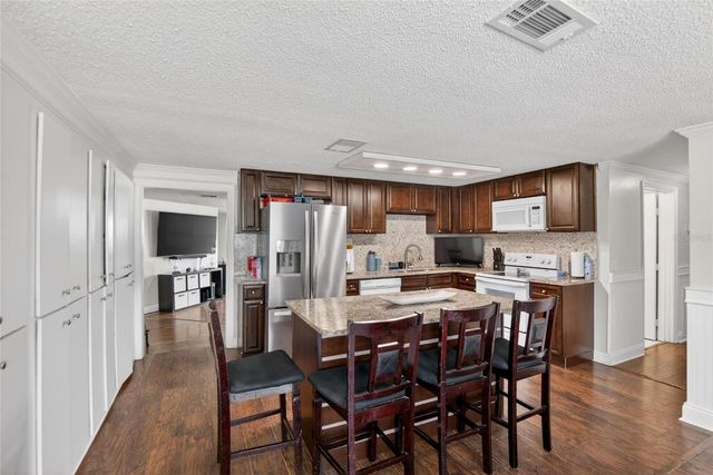 918 JERE CIRCLE, Lakeland, FL 33801