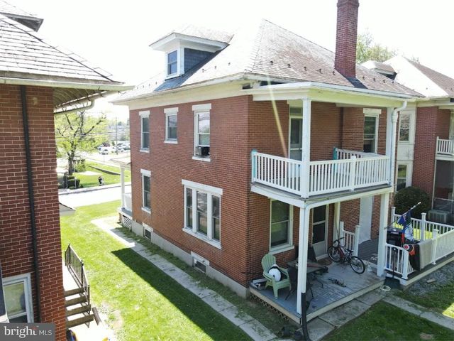 67 W FREDERICK ST, Millersville, PA 17551