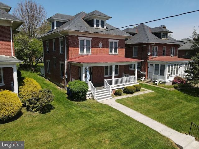 67 W FREDERICK ST, Millersville, PA 17551