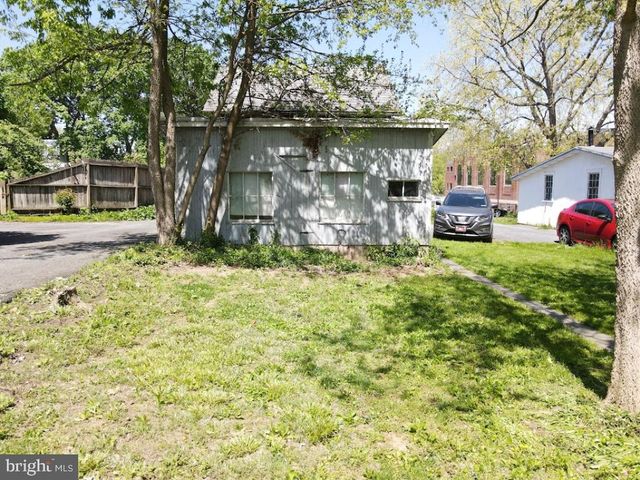 67 W FREDERICK ST, Millersville, PA 17551