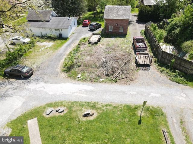 67 W FREDERICK ST, Millersville, PA 17551