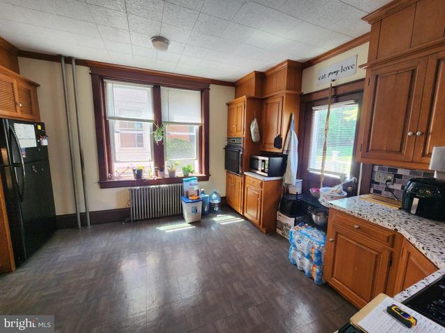 67 W FREDERICK ST, Millersville, PA 17551