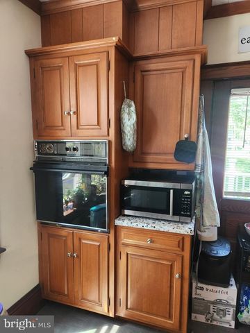 67 W FREDERICK ST, Millersville, PA 17551