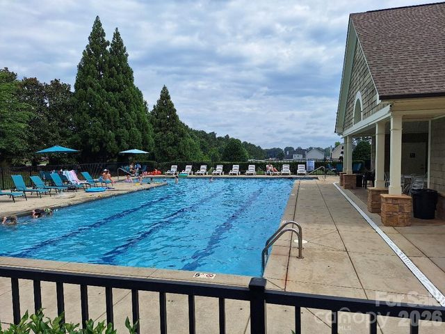 140 Kerr Walk Drive 22, Statesville, NC 28677