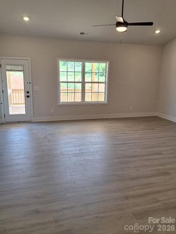 140 Kerr Walk Drive 22, Statesville, NC 28677