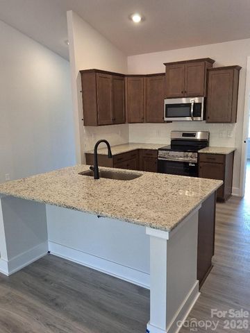 140 Kerr Walk Drive 22, Statesville, NC 28677