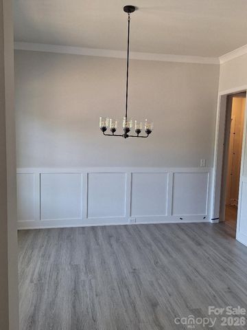 140 Kerr Walk Drive 22, Statesville, NC 28677