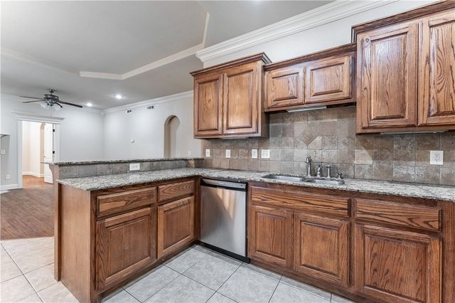 604 NW 17th Court, Bentonville, AR 72712