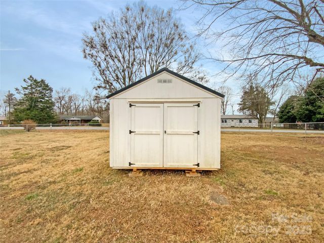 185 Crosswhite Lane, Statesville, NC 28625