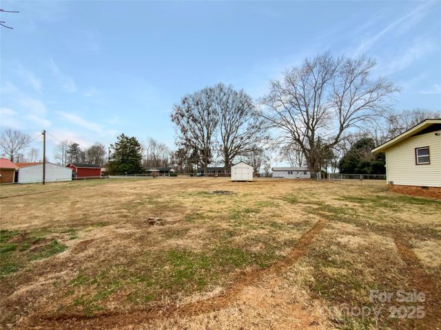 185 Crosswhite Lane, Statesville, NC 28625