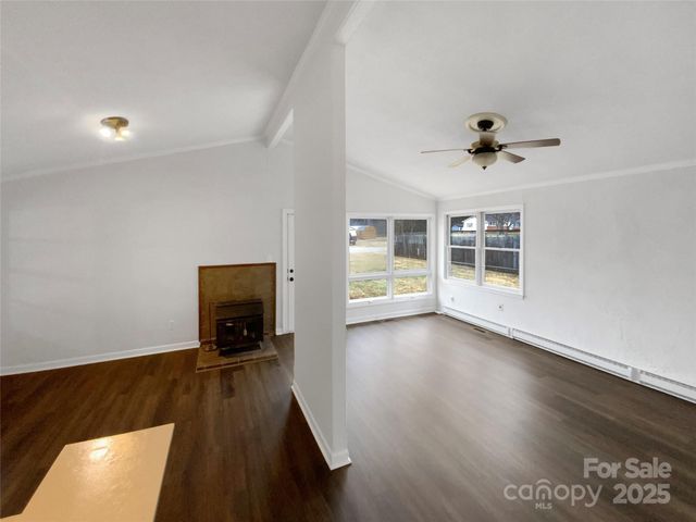 185 Crosswhite Lane, Statesville, NC 28625