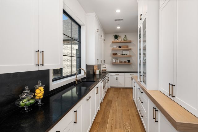 913 Barksdale Creek Lane, Fairview, TX 75069