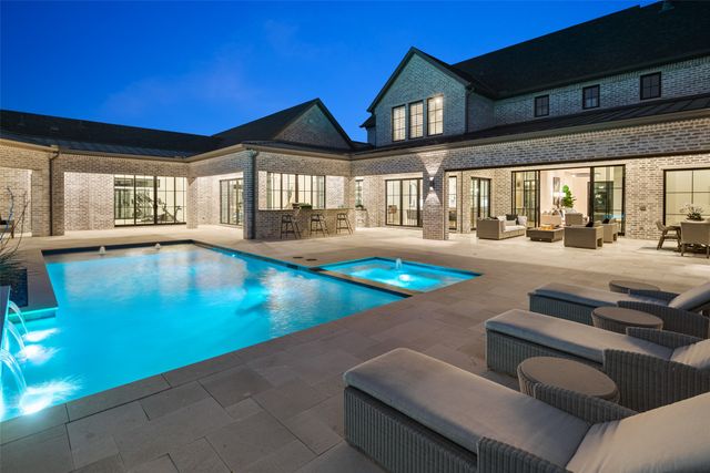 913 Barksdale Creek Lane, Fairview, TX 75069