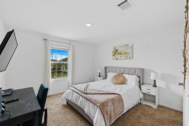 2204 Nightview DR, Pflugerville, TX 78660