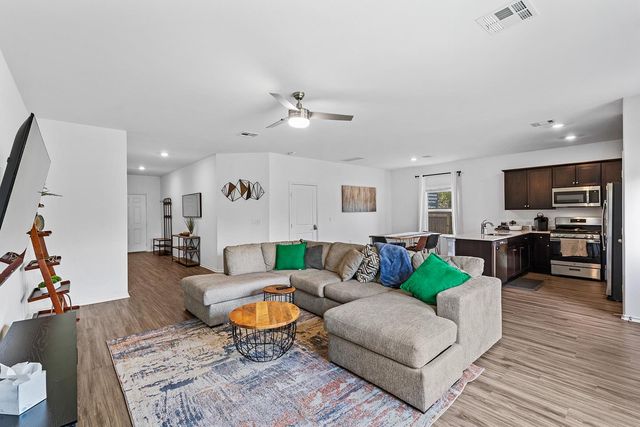 2204 Nightview DR, Pflugerville, TX 78660