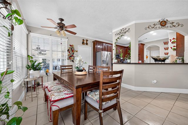 6822 Crystal Point Drive, Katy, TX 77449