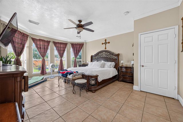 6822 Crystal Point Drive, Katy, TX 77449