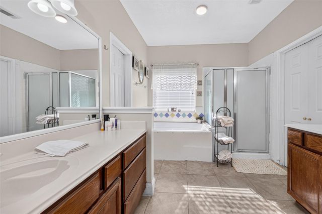6822 Crystal Point Drive, Katy, TX 77449