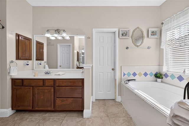 6822 Crystal Point Drive, Katy, TX 77449