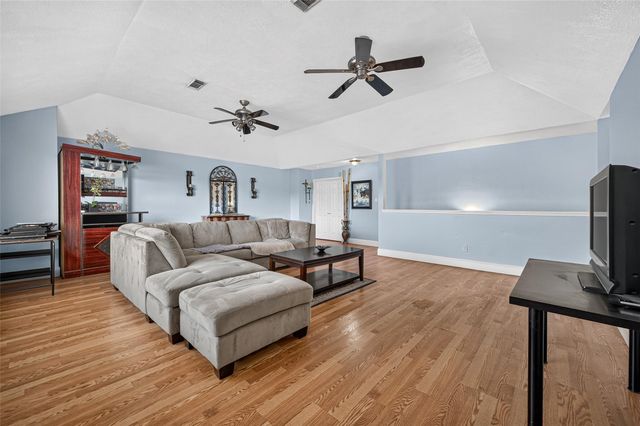 6822 Crystal Point Drive, Katy, TX 77449
