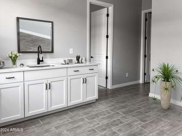 16068 W Questa Drive, Surprise, AZ 85387