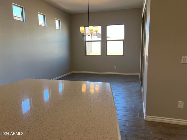 16068 W Questa Drive, Surprise, AZ 85387