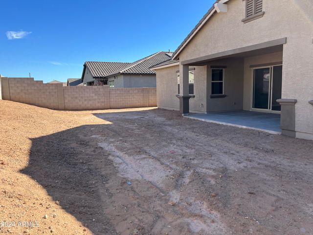 16068 W Questa Drive, Surprise, AZ 85387