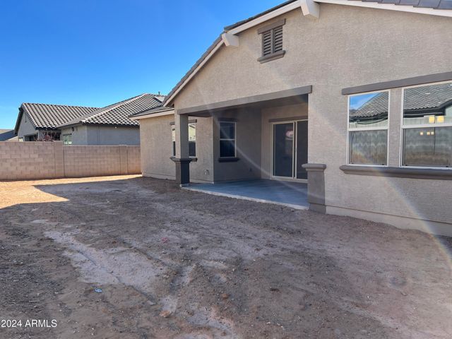 16068 W Questa Drive, Surprise, AZ 85387