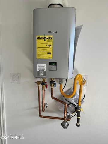 16068 W Questa Drive, Surprise, AZ 85387