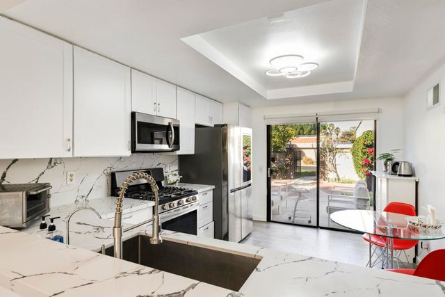 7581 Paseo Azulejo, Palm Springs, CA 92264