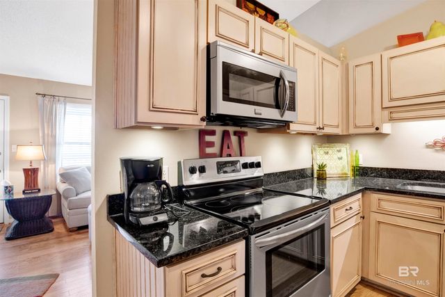 2200 2nd Street 304A, Gulf Shores, AL 36542