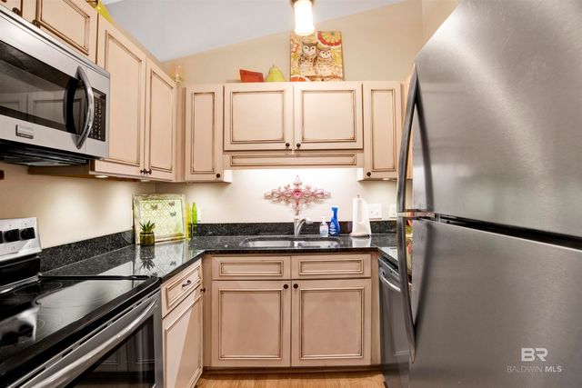2200 2nd Street 304A, Gulf Shores, AL 36542