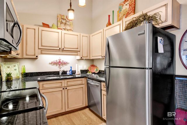 2200 2nd Street 304A, Gulf Shores, AL 36542