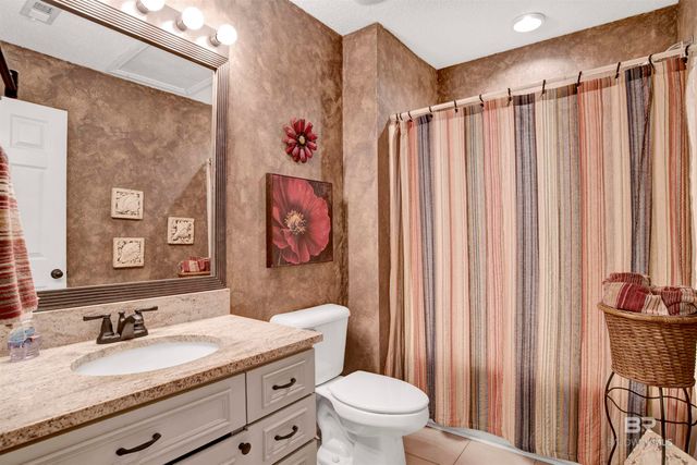 2200 2nd Street 304A, Gulf Shores, AL 36542